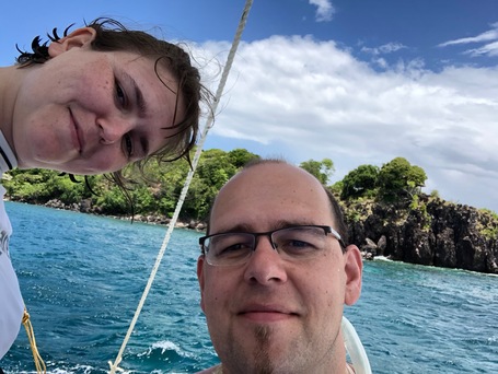 Steffi und Sebastian auf dem Banka Boat for Apo Island