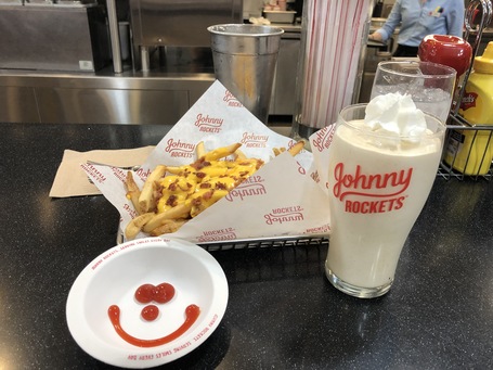 Da lachen uns bei Johnny Rockets Buchstaeblich die kcal an