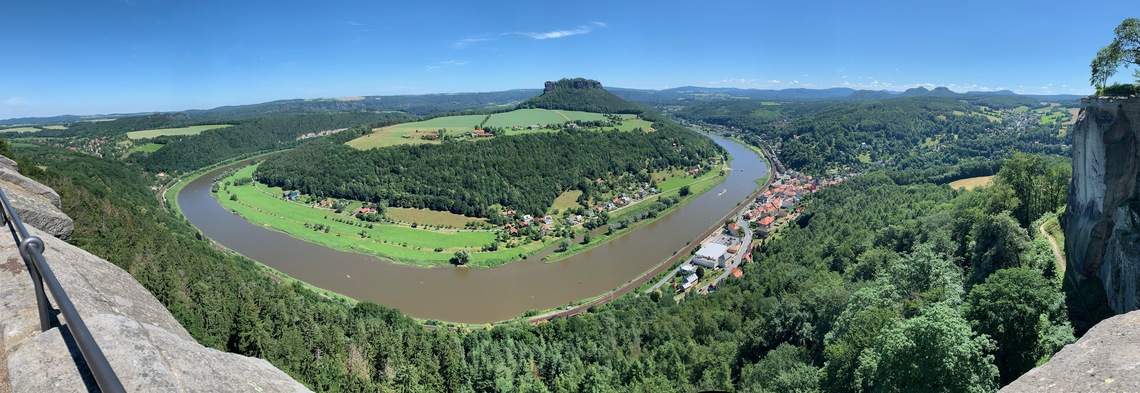 Elbschleife mit Berg Lilienstein