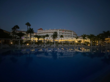 Das Riu Arecas bei Nacht