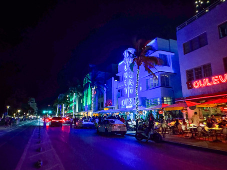 Ocean Drive in Miami Beach at night