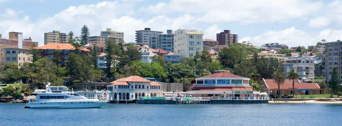 Das Sea Life Aquarium in Manly von der Wasserseite aus