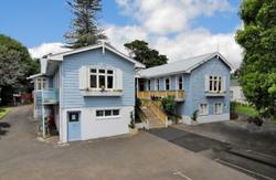 Pentlands Backpackers Hostel
